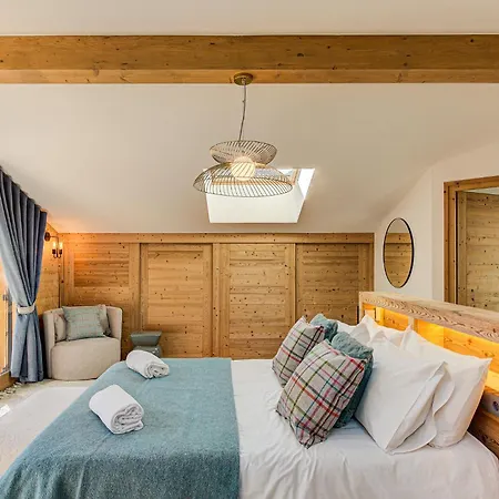 Arve, Alpes Agency, Chamonix, Sleeps 10 シャレー