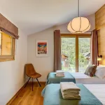 Arve, Alpes Agency, Chamonix, Sleeps 10 Chalet