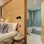 Arve, Alpes Agency, Chamonix, Sleeps 10 Chalet *