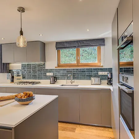 Arve - Alpes Travel - - Sleeps 10 Chalet