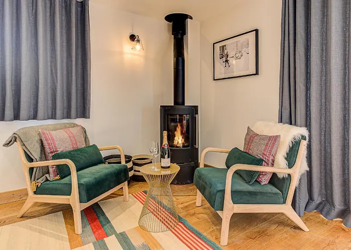 Arve, Alpes Agency, Chamonix, Sleeps 10