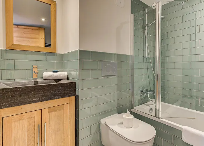 Arve, Alpes Agency, Chamonix, Sleeps 10