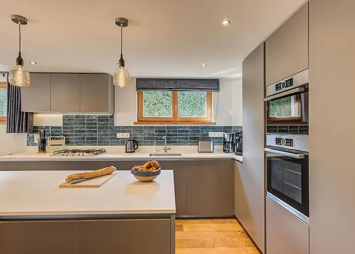 Arve - Alpes Travel - - Sleeps 10 Chamonix