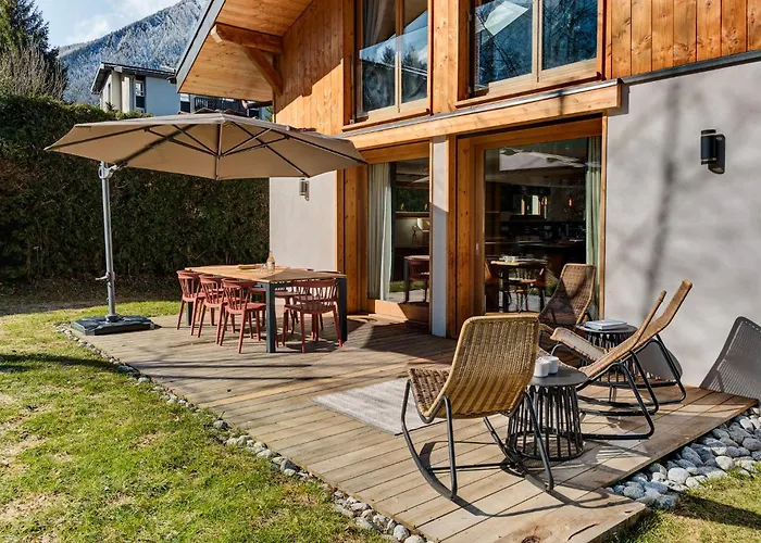 Arve, Alpes Agency, Chamonix, Sleeps 10 Chalet Chamonix