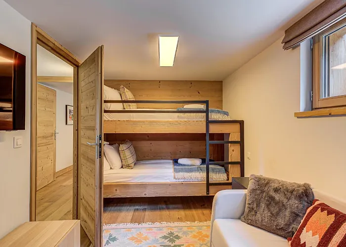 Arve, Alpes Agency, Chamonix, Sleeps 10 Chalet Chamonix